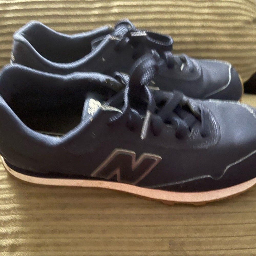 Barely Worn New Balance 515